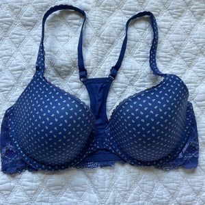 Victoria’s Secret Body by Victoria Racerback Demi - 34C